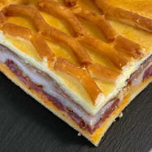 EMPANADA DE JAMON YORK Y QUESO